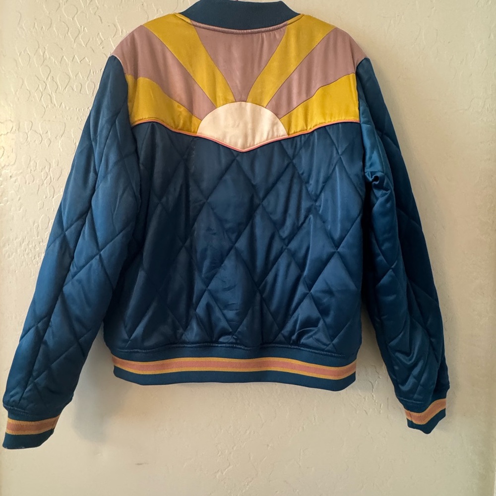 Classic Rock Culture Quilted Jacket - Picture 2 of 13
